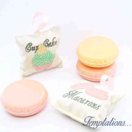 Boite 2 coussins cupcake/ macaron et 3 savons macaron – Atelier Catherine Masson