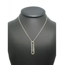 Collier avec pendentif...