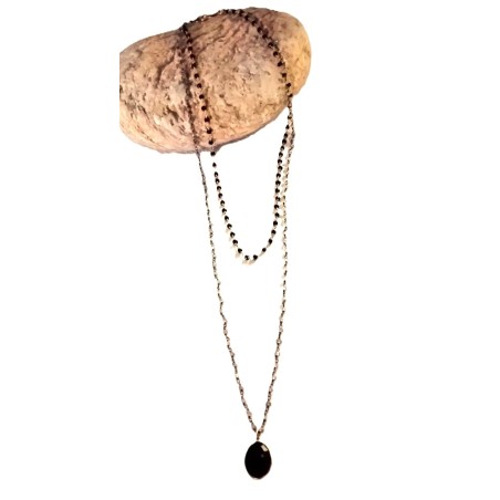 Collier sautoir avec pierre Onyx – Autour du Parfum