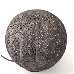 Lampe de table boule en métal
