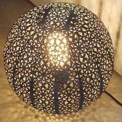 Lampe de table boule en métal