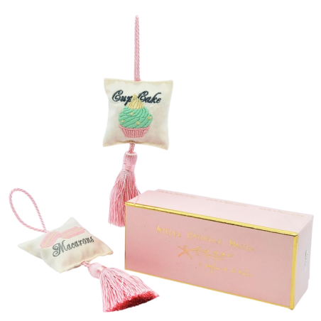 2 coussins à suspendre cupcake/ macaron pampille rose– Atelier Catherine Masson