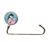 Accroche sac crochet "Miss Kha en pull rose"