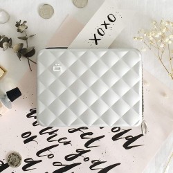 ÖGON Smart Wallets Silver Portefeuille femme en aluminium matelassé format passeport