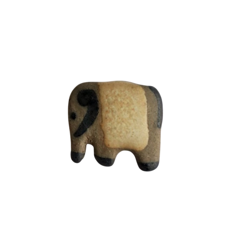 Miniature en céramique – Éléphant avec tapis dorè