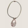 Collier ras-du-cou cordon en cuir tressé argenté et pendentif goutte